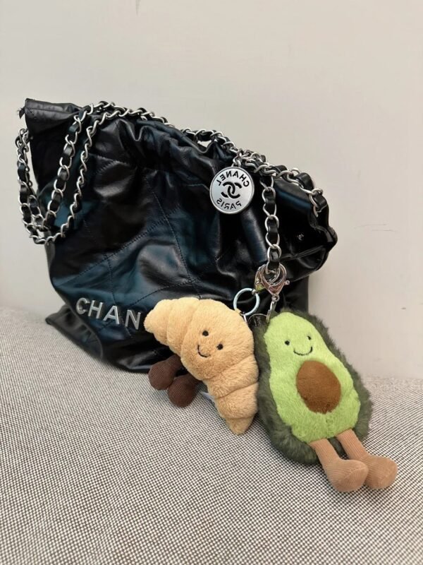 Image #1 from Layla Santos