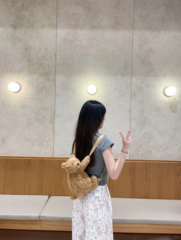 Image #1 from Lindsey Wright