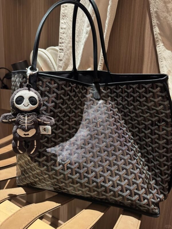 Image #1 from Suzanne Hughes